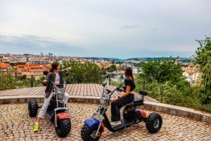 Wielka wycieczka po mieście na elektrycznym trójkołowcu w Pradze - przewodnik na żywo