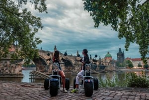 Wielka wycieczka po mieście na elektrycznym trójkołowcu w Pradze - przewodnik na żywo