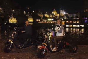 Wielka wycieczka po mieście na elektrycznym trójkołowcu w Pradze - przewodnik na żywo