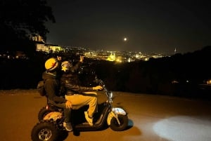 Wielka wycieczka po mieście na elektrycznym trójkołowcu w Pradze - przewodnik na żywo