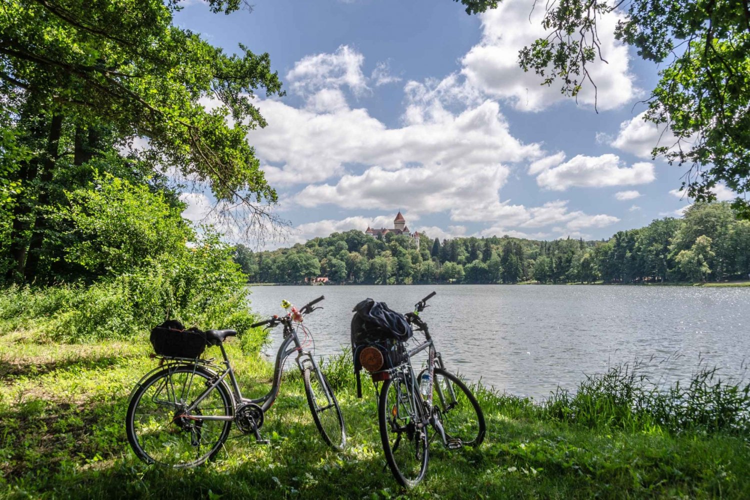 Self-Guided Bike Tour to Unetice Brewery