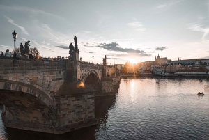 Walking tour of Prague in french: Old Town & Charles Bridge