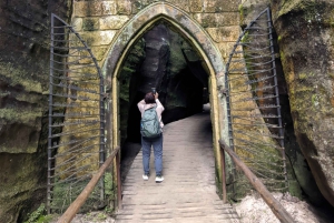 De Breslavia a Praga: 2 en 1 (traslado privado + tour por el campo)