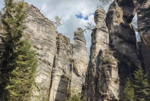 De Breslavia a Praga: 2 en 1 (traslado privado + tour por el campo)