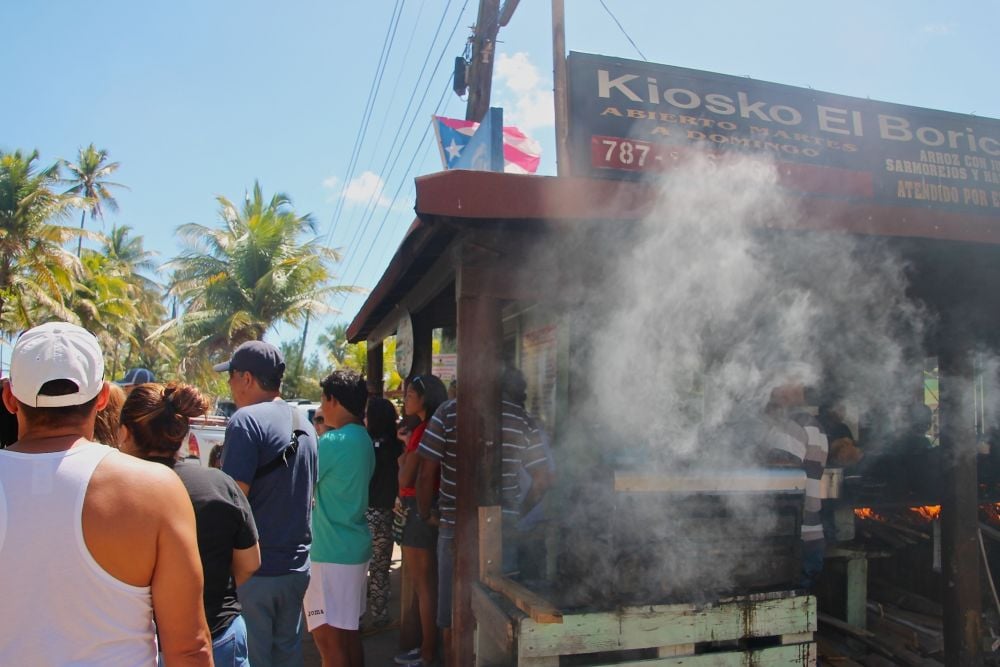 Waiting to order at Kiosko El Boricua (Photo: Sophie Gallagher)