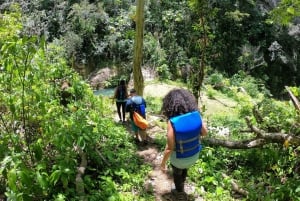 Cuevas de Arenales, Aventura de Natación en Cascada y Río