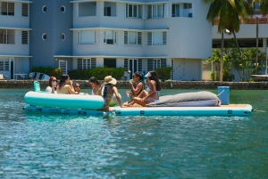 Condado: Aqua Deck Rental at Condado Lagoon