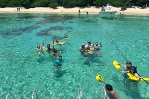 Culebra: Snorkeling Tour by Boat with Lunch