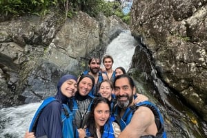 Vannrutsjebaner og taubane i El Yunque-skogen