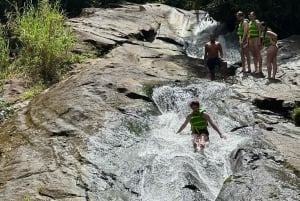 El Yunque regnskov; vandrutsjebaner, strand, spisning og shoppingtur