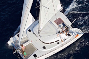 Fajardo: Afternoon Sailing Charter with Appetizers & Drinks