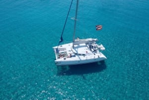 Fajardo: Catamaran dagtocht naar Palomino eiland met lunch