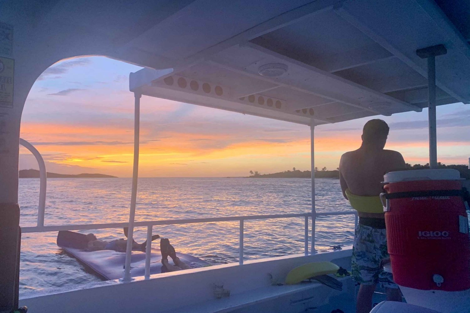 Fajardo: Icacos Island Sunset Boat Tour with Snorkeling
