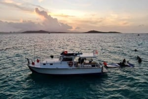 From Fajardo: Icacos Island Boat Tour with Snorkeling