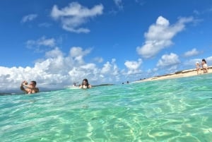 Fajardo: Excursión en lancha motora a Icacos con snorkel, almuerzo y bebidas