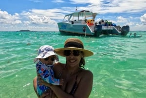 Fajardo: Icacos Power Boat Trip mit Schnorcheln, Mittagessen und Getränken