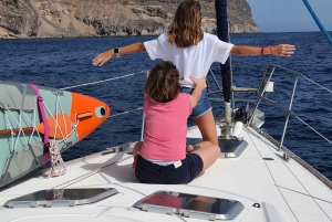 From Puerto de Mogán: Sailboat Trip with Food and Drinks