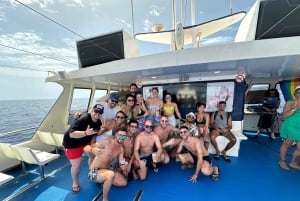From Puerto Rico: Boat party along the coast.