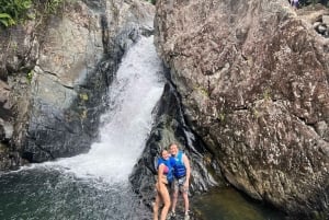 Från San Juan: El Yunque regnskogstur med vattenrutschbana