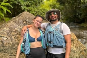 Från San Juan: El Yunque regnskogstur med vattenrutschbana