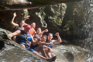 San Juan : Aventure dans les grottes de la forêt tropicale et les chutes d'eau