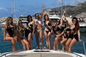 Gran Canaria: Utflykt på privat yacht med dryck, lunch och snorkling