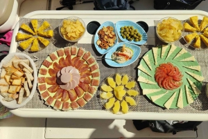 Gran Canaria: Utflykt på privat yacht med dryck, lunch och snorkling