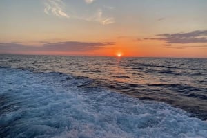 Gran Canaria: Private yacht excursion with Aperitif, drinks and snorkeling