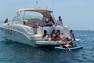 Gran Canaria: Shared yacht excursion with drinks, lunch, and snorkeling