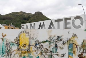 グランカナリア島のグアヤデケ渓谷と高い山頂をご覧ください。