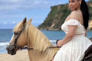 Aguadilla: Ratsastus rannalla hevosen selässä