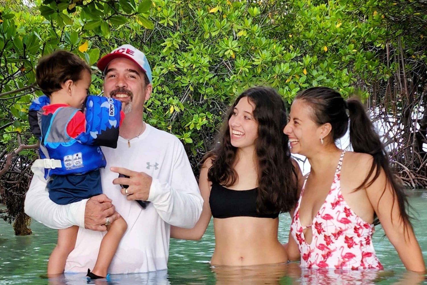 神秘の海 太陽と星の下 バイオルミネセント・ベイ・スイム