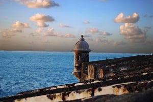 San Juan: Old Town Foodie Walking Tour with Tastings