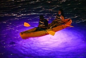 San José: Experiencia Romántica Nocturna para 2 con Kayak de Luces