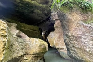 San Juan: Jaskinia Arenales, Charco Azul i ukryte wodospady