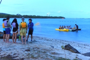 San Juan: Nattkajakpaddling i den bioluminescerande Laguna Grande-bukten