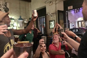 San Juan: Craft Cocktail Walking Tour with 3 Cocktails