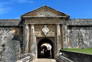 San Juan: Old Town Walking Tour and El Morro Fort Entry