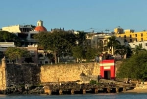 San Juan: Old San Juan Sunset Cruise with Drinks & Transfer