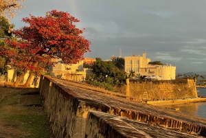 San Juan: Old Town Sunset Walking Tour