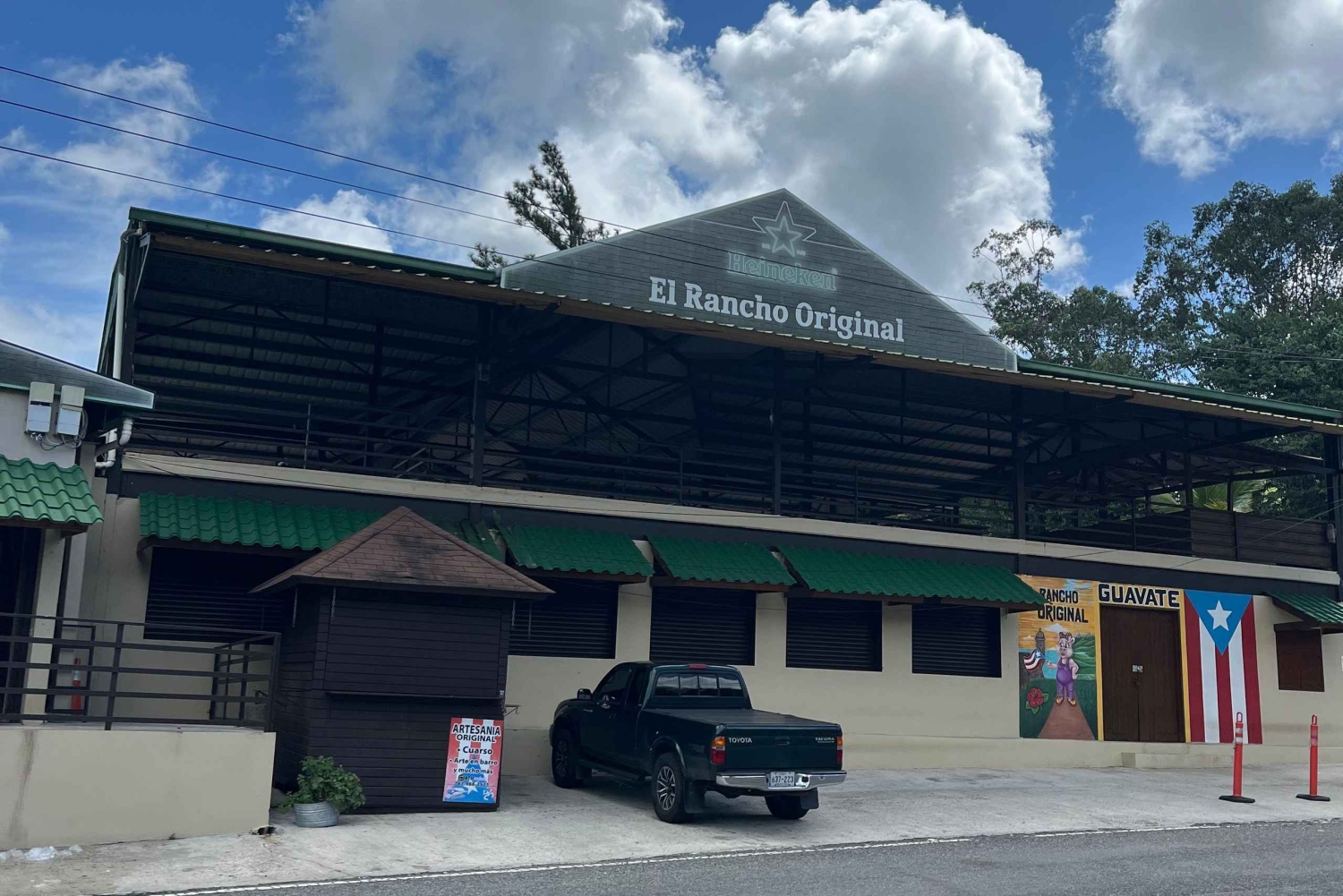 San Juan: Motorvejstur med svinekød, hvor der laves og smages på mad