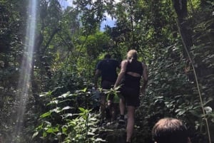 San Juan, PR: Wandel naar een verborgen waterval