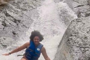 San Juan: Vandrutsjebaner i regnskoven og strandtur med transport