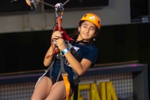 San Juan: Urban Park Sky Bull Zipline Experience