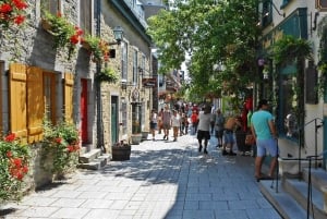 Von Montreal: Tagestour nach Québec mit kostenloser Abholung