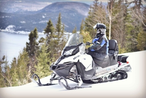 I nærheden af Tadoussac: Mini-Raid-snescooter Mont Valin og Saguenay-fjorden