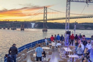 Québec City: 2-timers cocktail- og DJ-cruise om kvelden