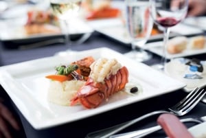 Québec City: 3- eller 5-retters middagscruise med DJ og dans