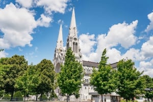 Quebec City: Montmorency Falls & Ile d'Orleans Half-Day Tour