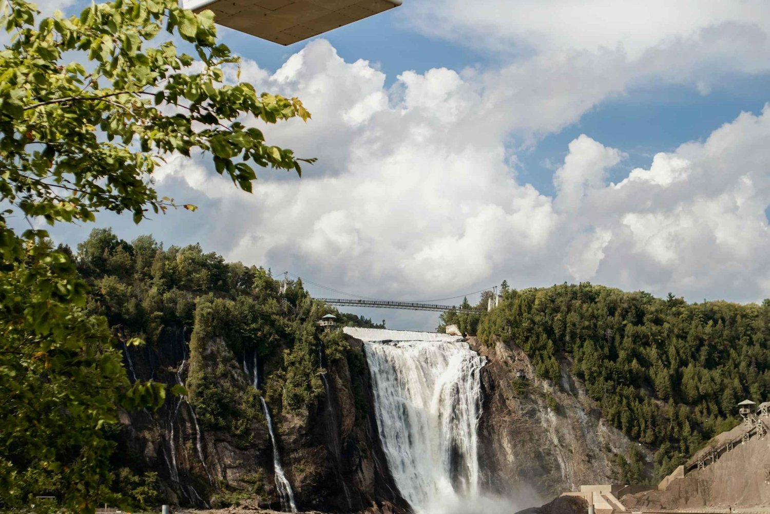 Quebec City: Round Trip Shuttle with Montmorency Falls Park & Cable Car